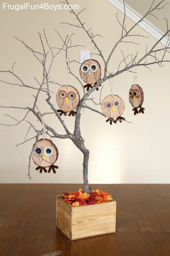 DYI Fall Decorations - Hanging Owl Tree